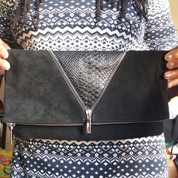 RARE Express Women's Large GENIUNE SUEDE Croc Design Foldover Clutch - Picture 2 of 6